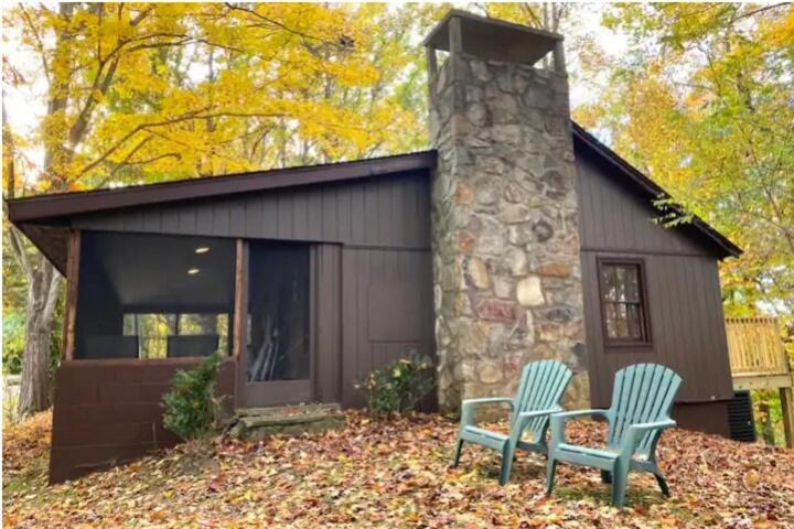 Firefly Haven - Summer Oasis With Hot Tub Gatlinburg Exterior photo